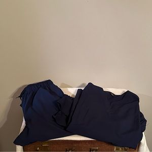 Large Navy jogger scrub set.